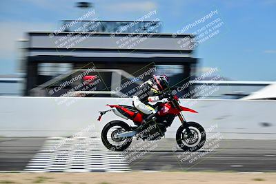 media/Mar-25-2024-Moto Forza (Mon) [[8d4319bd68]]/3-Intermediate Group/Session 4 (Front Straight Speed Pans)/